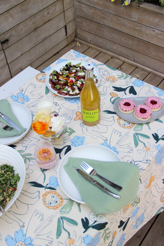 THE PRINTED TABLECLOTH