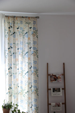 THE PRINTED CURTAIN