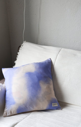 ICONIC PRINT CUSHIONS