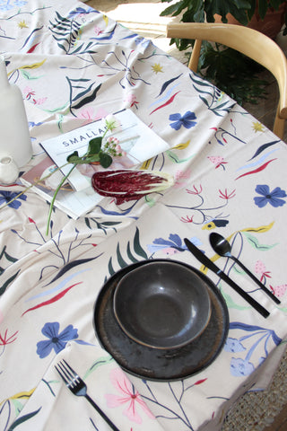 THE PRINTED TABLECLOTH