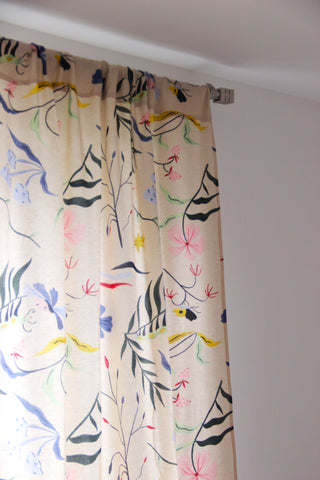 THE PRINTED CURTAIN