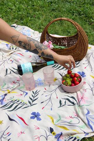 THE PRINTED TABLECLOTH