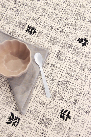 THE PRINTED TABLECLOTH